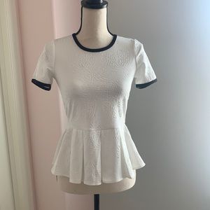 Collective concepts xs nwot xs. Peplum blouse